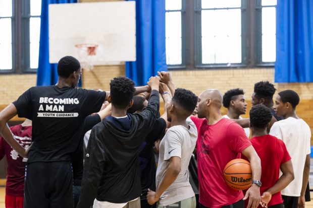 Coaching_Life Mentoring_Youth Sports_Chicago Chicago Basketball - Inner City Sports